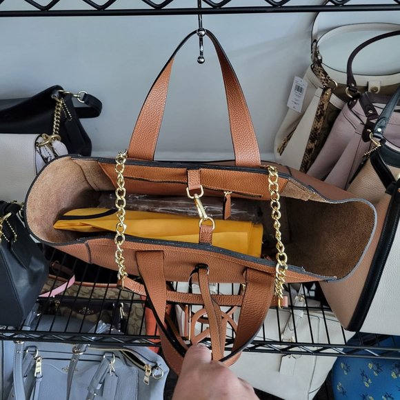 (SOLD) $459 *NEW* Valentino by Mario Valentino Leather Tote - Picture 4 of 16